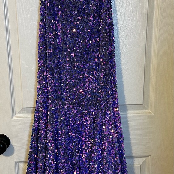 Vienna Prom Dress - Picture 6 of 6